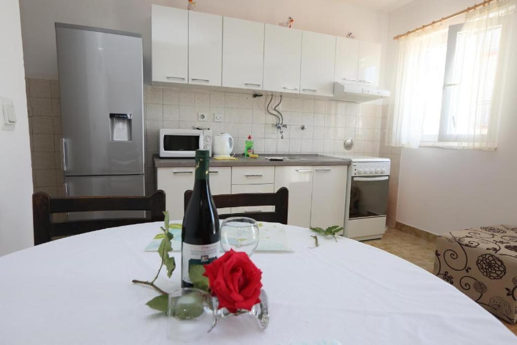 Apartment Davorka Primosten Bagian luar foto