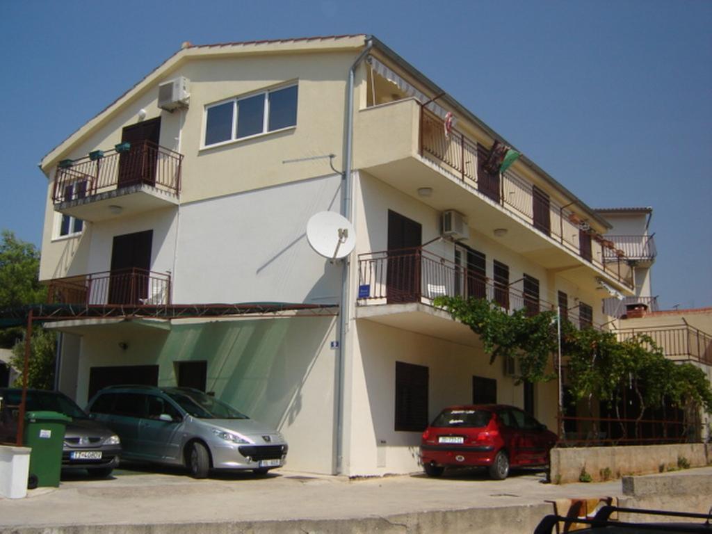 Apartment Davorka Primosten Bagian luar foto